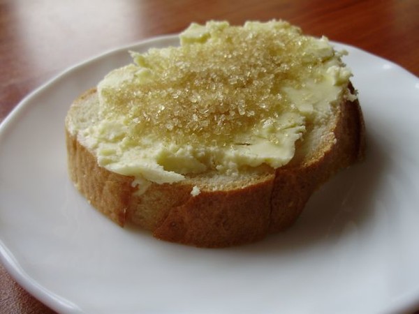2. Белый хлеб с сахаром.jpg