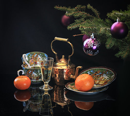 Christmas_Still-life_Mandarine_Kettle_Black_538133_505x450.jpg