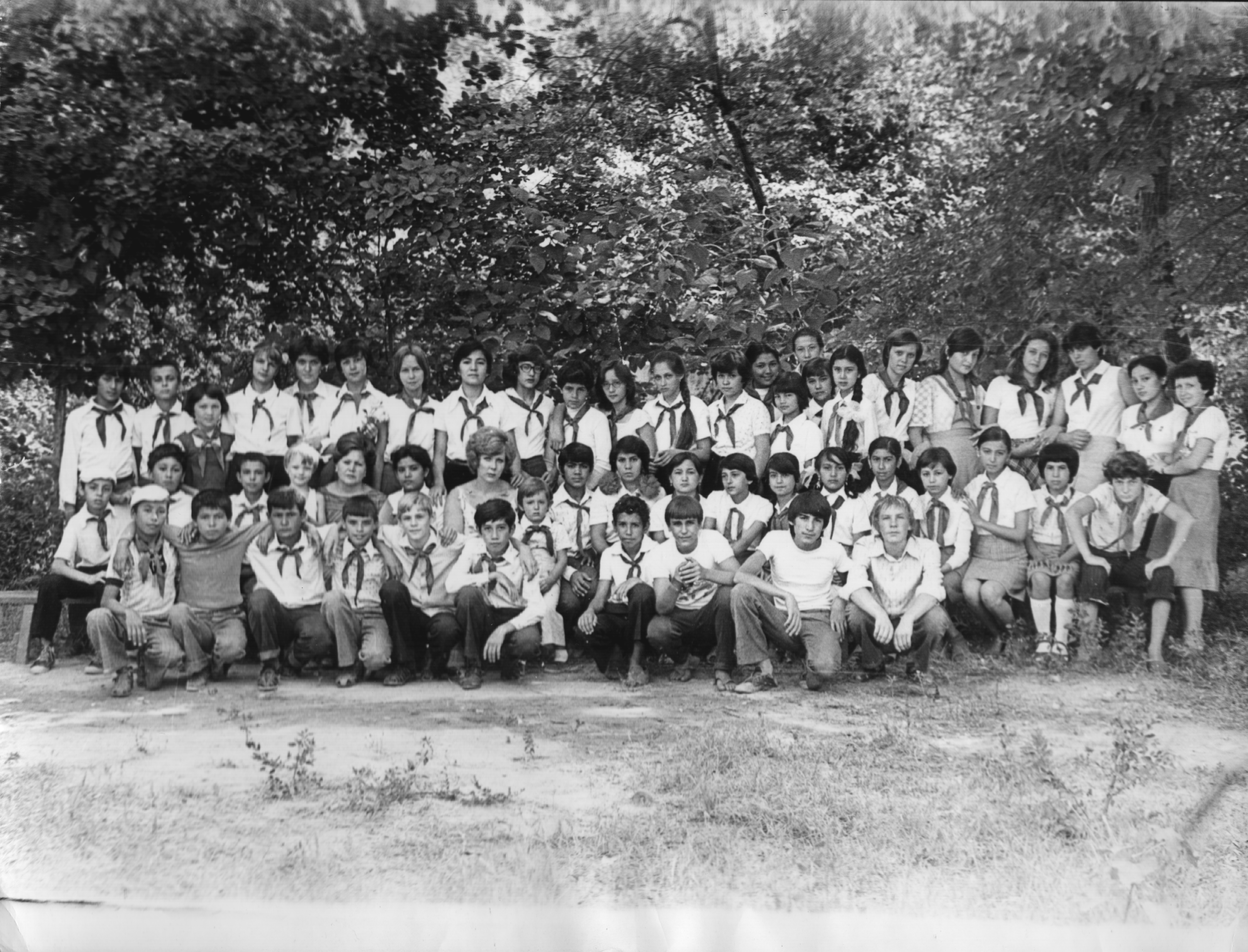 П л к 33. Пионерский лагерь горный Узбекистан Навои. Школа 1 Коканд 1980 год. Пионерский лагерь Чимган Узбекистан. Коканд школа 2 1955.